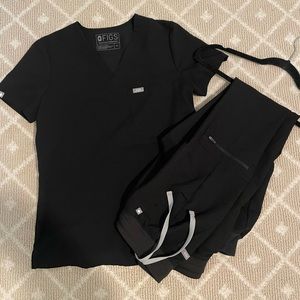 Black Fig Scrubs in good condition